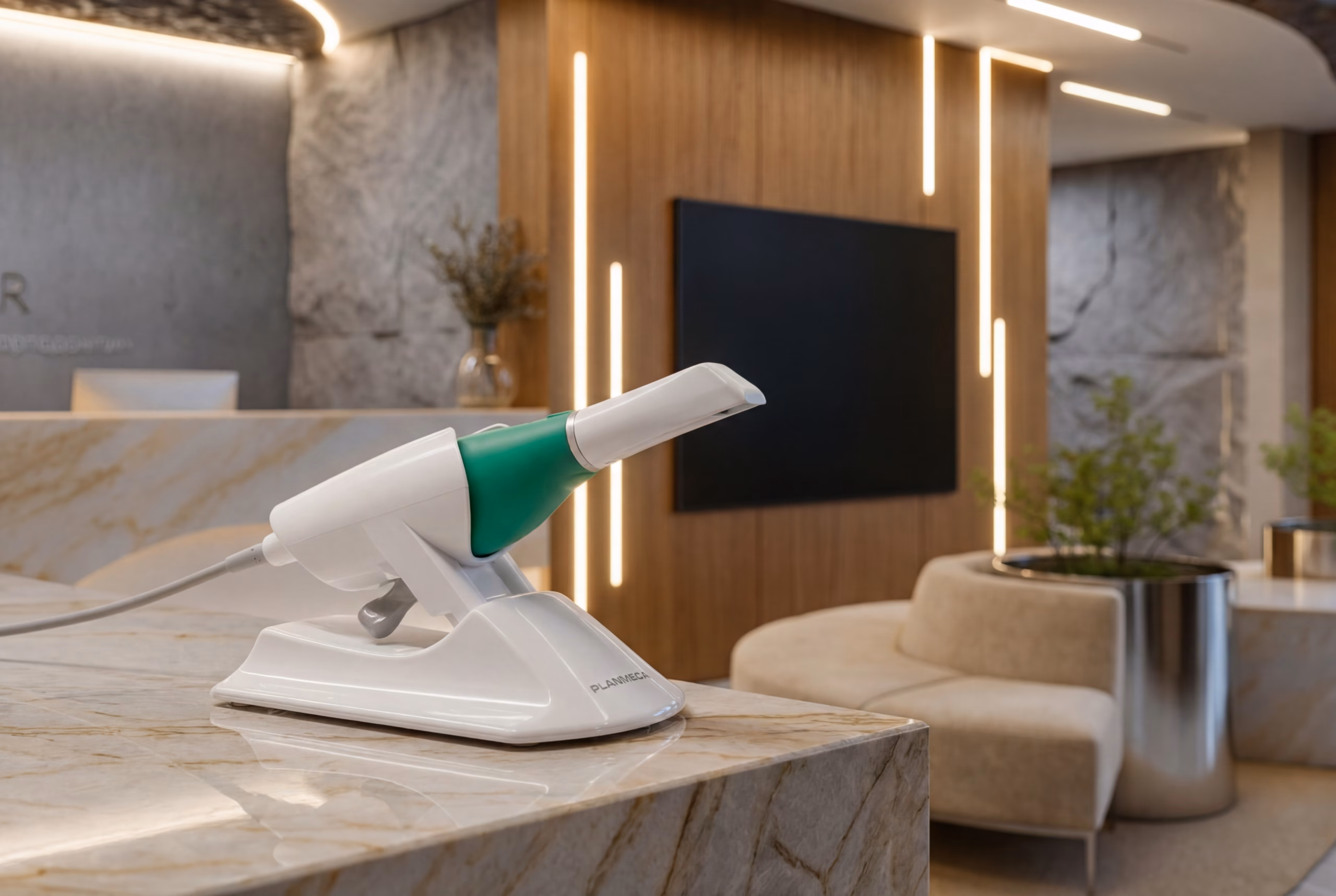 Интраоральный сканер Planmeca Emerald S — оборудование стоматологии «Сальвадор»